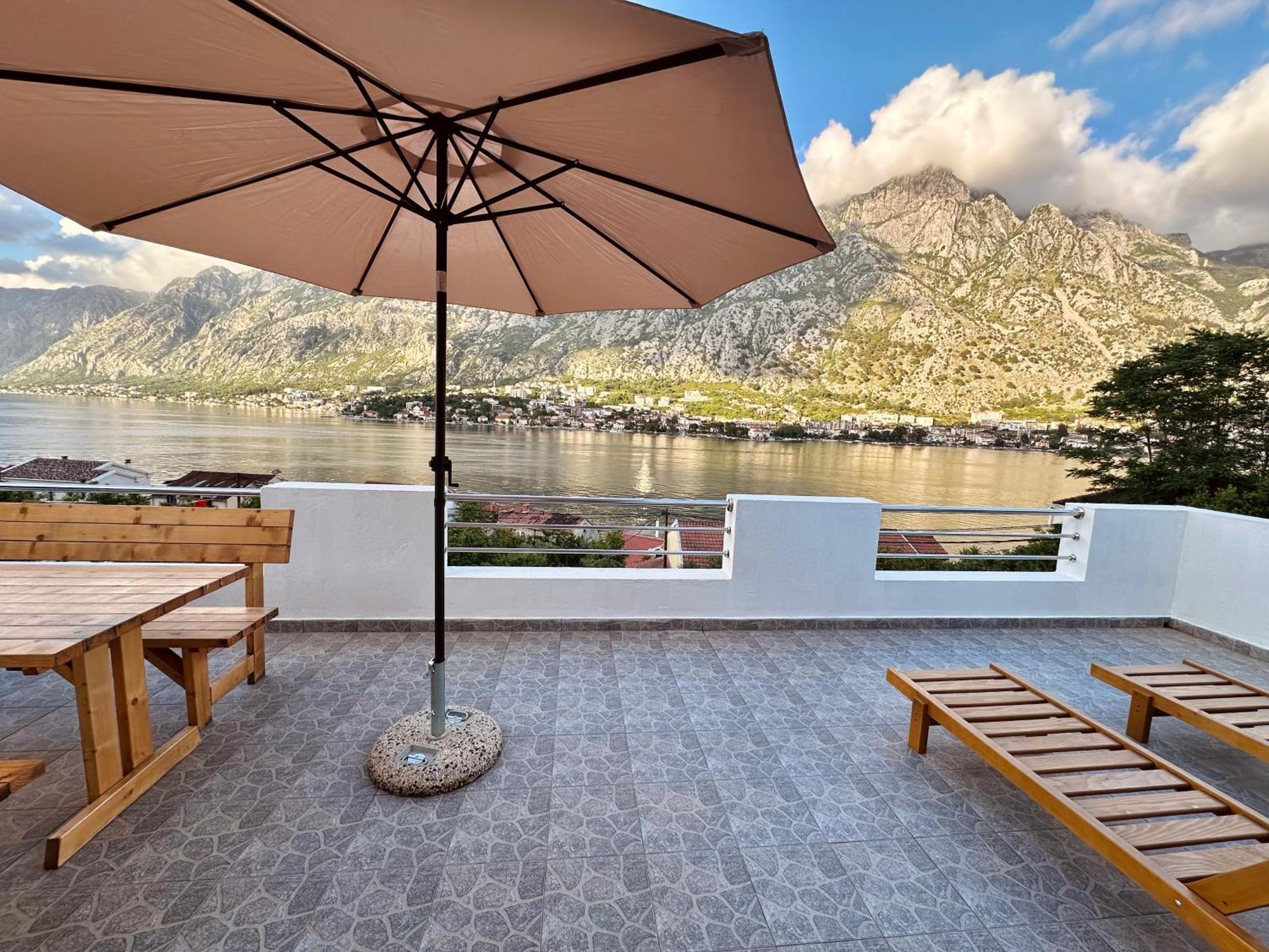 Villa House With Big Terrace And Beautiful Sea View Kotor Exterior foto