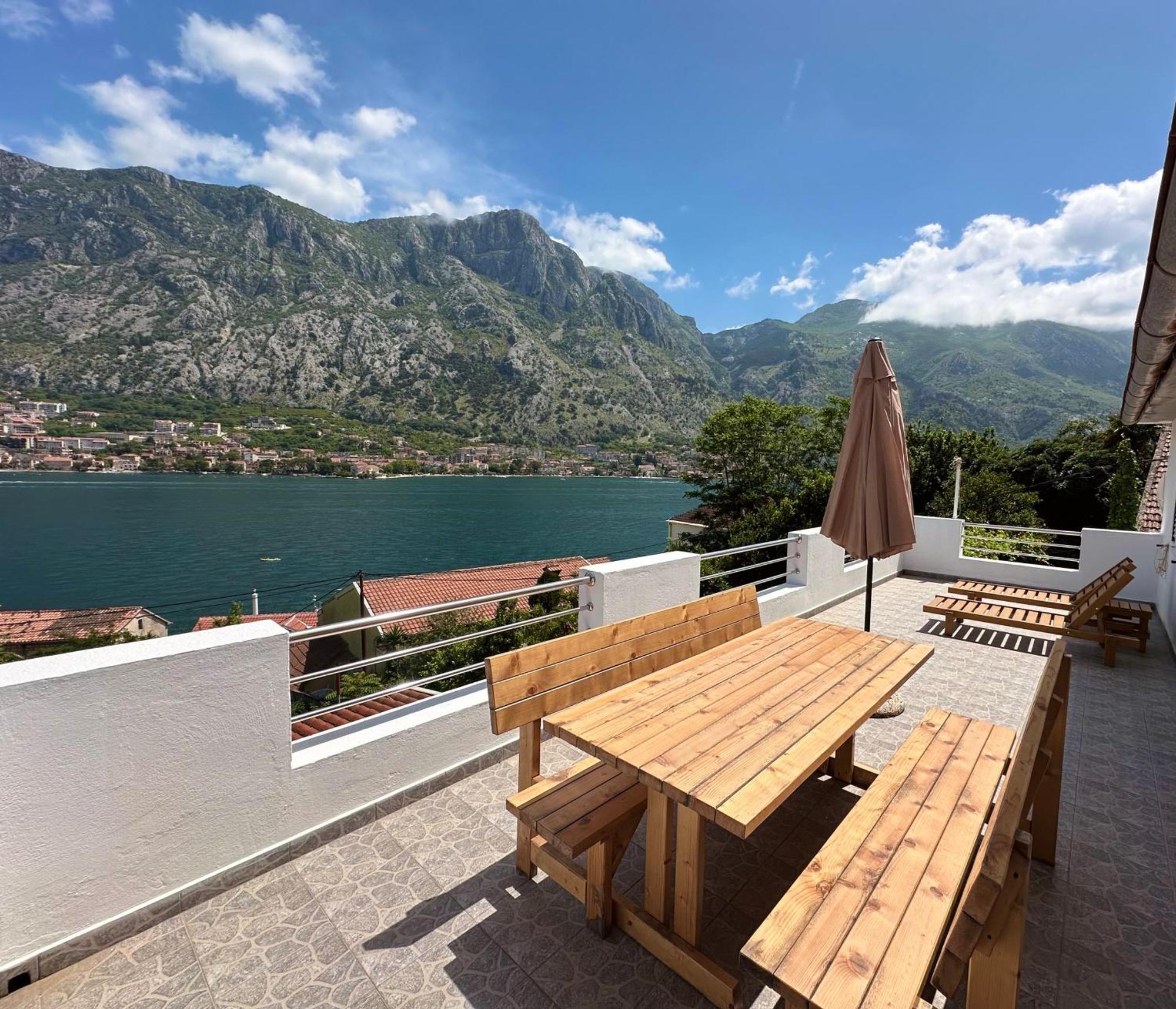 Villa House With Big Terrace And Beautiful Sea View Kotor Exterior foto