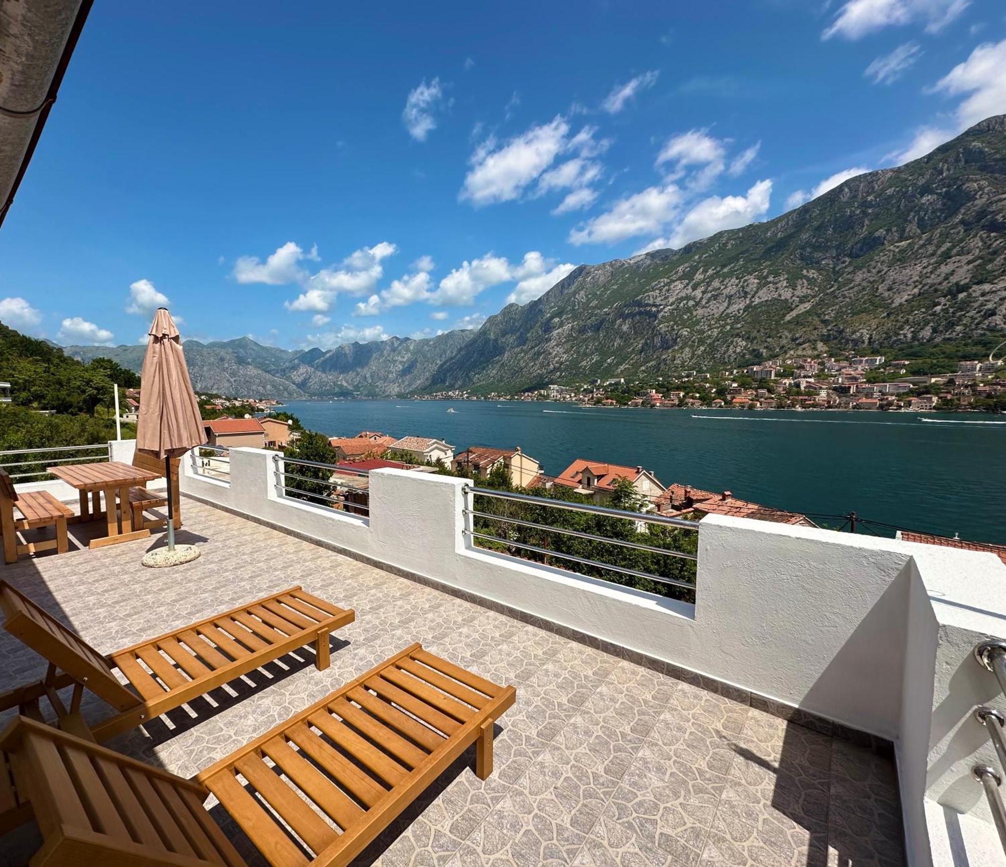 Villa House With Big Terrace And Beautiful Sea View Kotor Exterior foto
